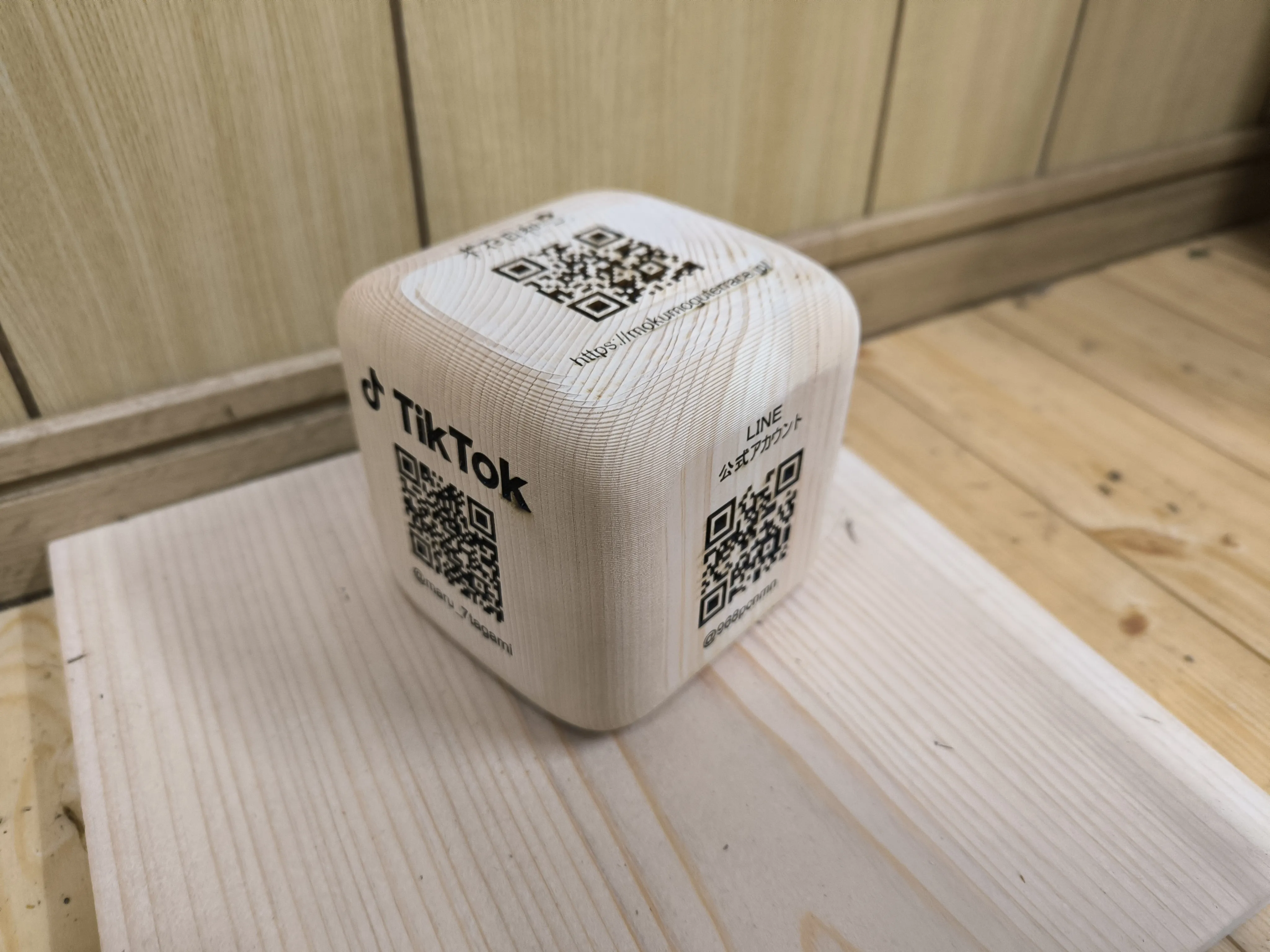 QRコードキューブ